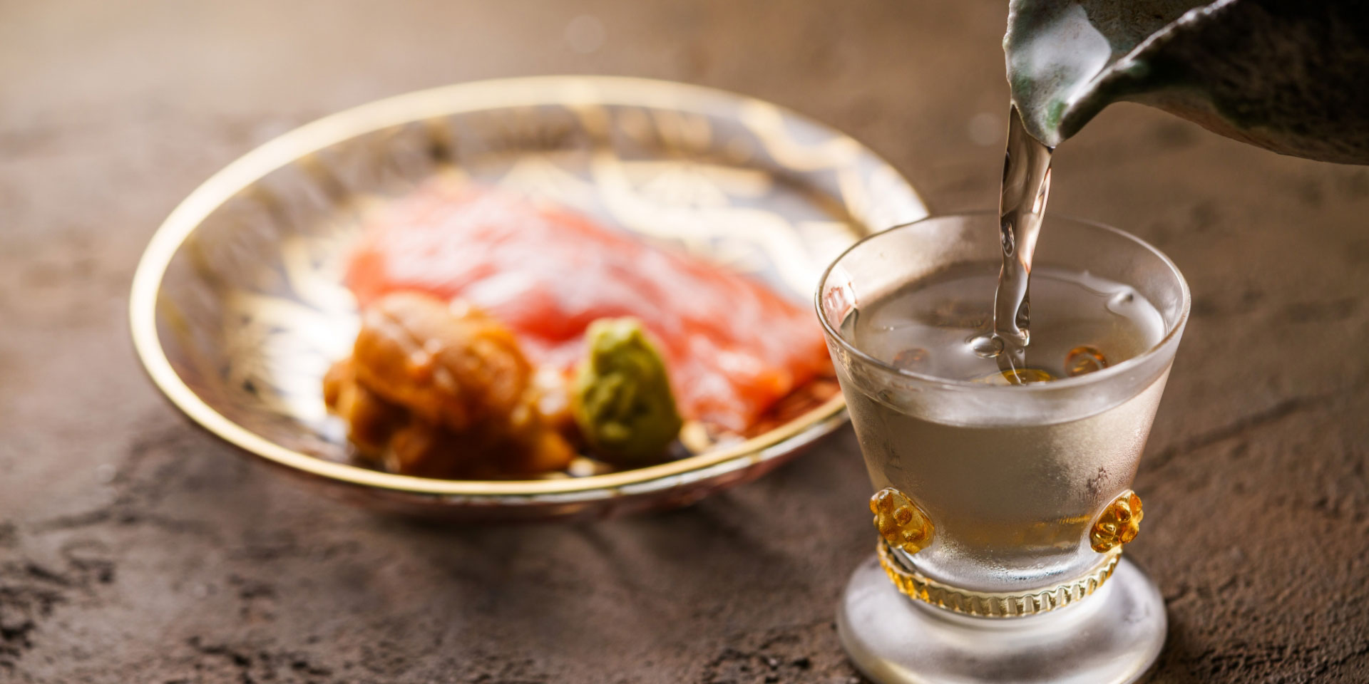 一皿に宿る、九州の記憶と四季の彩り月替わり、完全予約制の贅沢