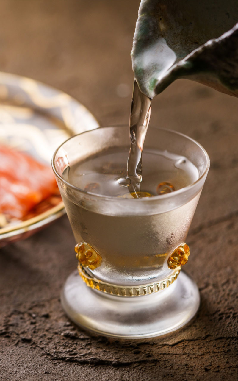 一皿に宿る、九州の記憶と四季の彩り月替わり、完全予約制の贅沢