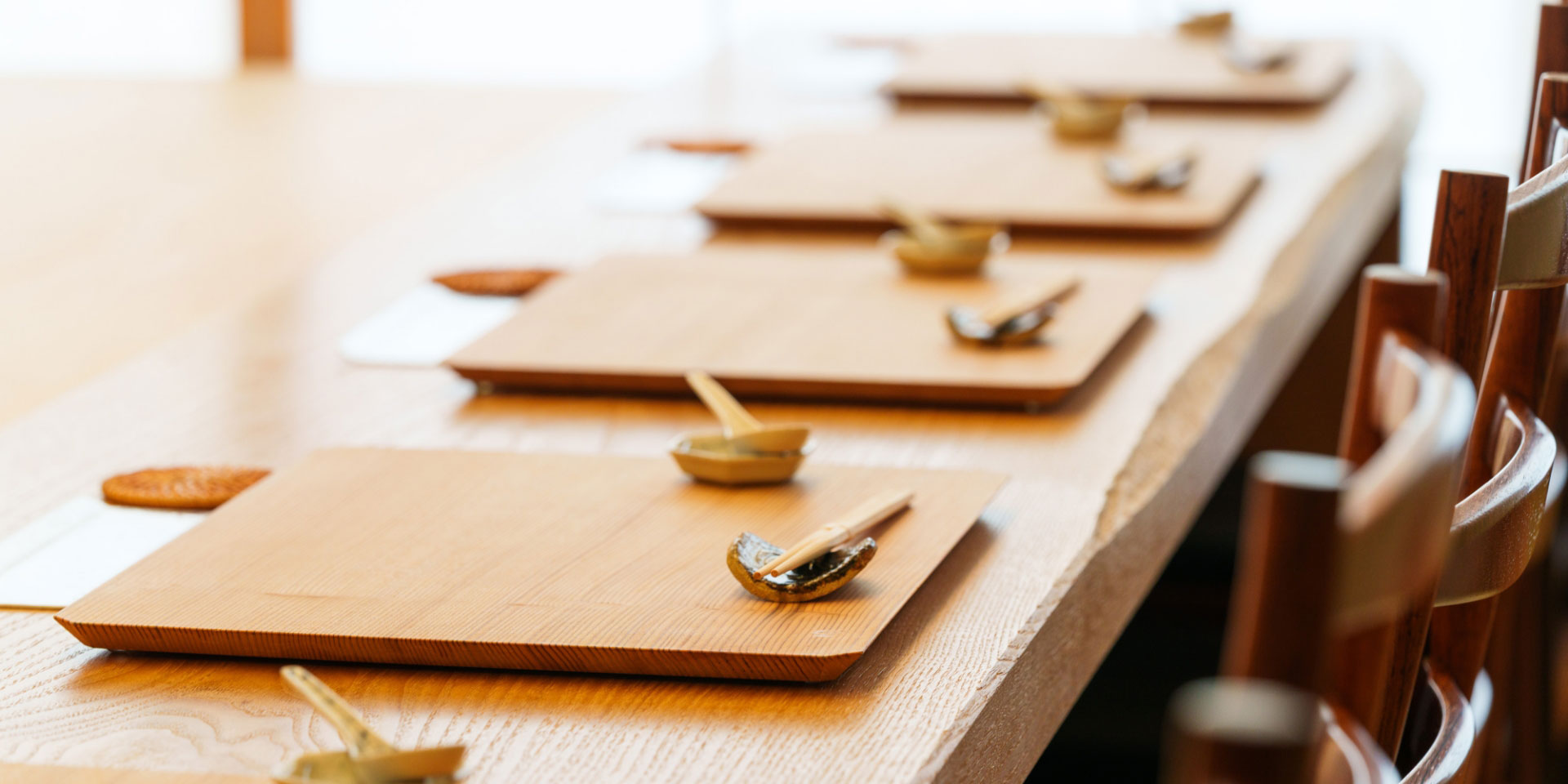 一皿に宿る、九州の記憶と四季の彩り月替わり、完全予約制の贅沢